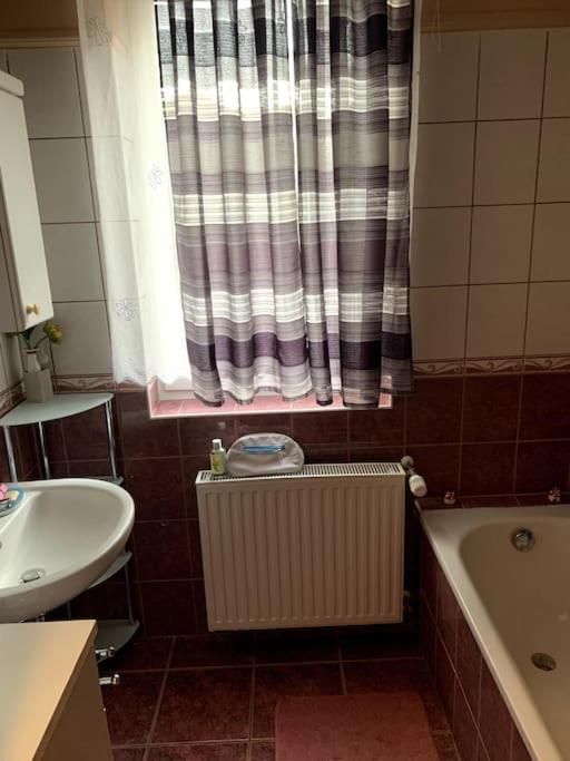 Laura Apartman ハイデゥソボスロー エクステリア 写真