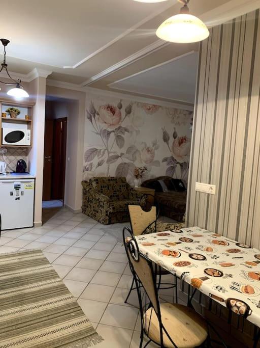 Laura Apartman ハイデゥソボスロー エクステリア 写真